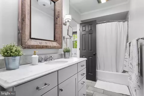Bath - 8 Romar Dr, Annapolis, MD 21403 photo 1 of 2