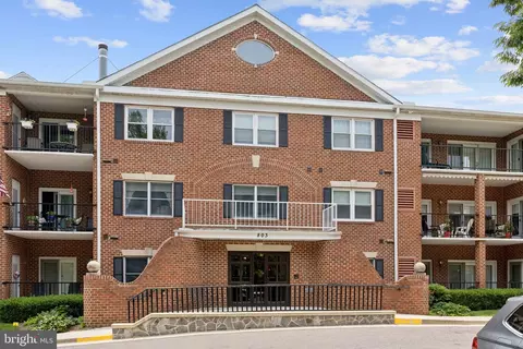 803 Coxswain Way #107, Annapolis, MD 21401