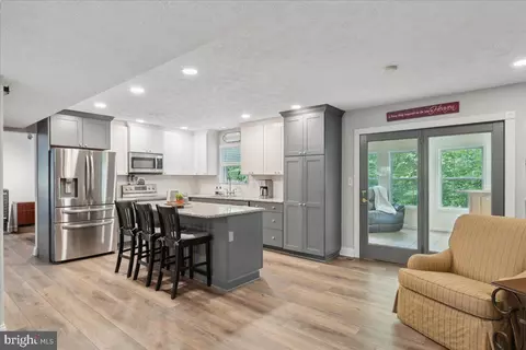 Kitchen - 501 Macmillan Ct, Arnold, MD 21012 photo 2 of 2