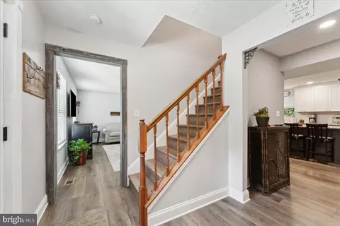Entry Way - 501 Macmillan Ct, Arnold, MD 21012 photo 1 of 5