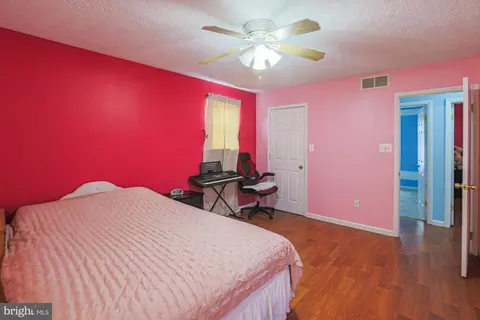 Bedroom - 8076 Catherine Ave, Pasadena, MD 21122 photo 2 of 8