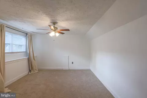 Bedroom - 8076 Catherine Ave, Pasadena, MD 21122 photo 7 of 8
