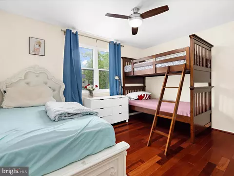 Bedroom - 254 Gina Ct, Pasadena, MD 21122 photo 3 of 6