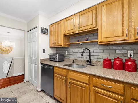 Kitchen - 254 Gina Ct, Pasadena, MD 21122 photo 2 of 3