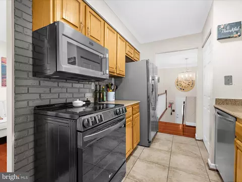 Kitchen - 254 Gina Ct, Pasadena, MD 21122 photo 3 of 3