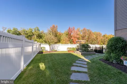 Exterior - 2858 Broad Wing Dr, Odenton, MD 21113 photo 14 of 17