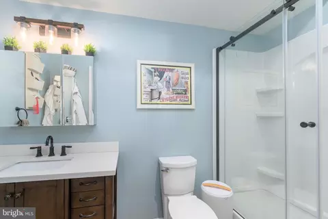 Bath - 2858 Broad Wing Dr, Odenton, MD 21113 photo 4 of 5