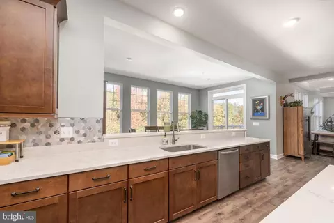 Kitchen - 2858 Broad Wing Dr, Odenton, MD 21113 photo 2 of 2