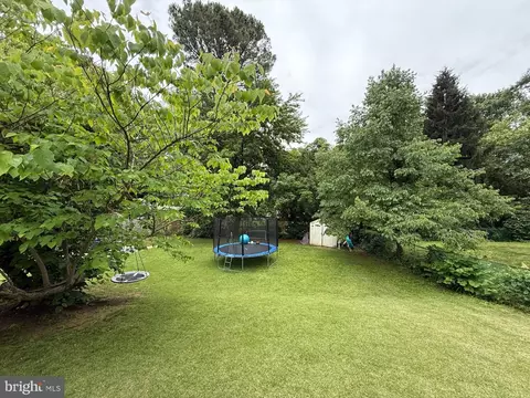 Exterior - 13 Wainwright Dr, Annapolis, MD 21401 photo 4 of 6
