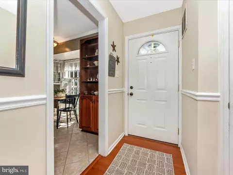 1628 Angus Ct, Crofton, MD 21114 photo 3