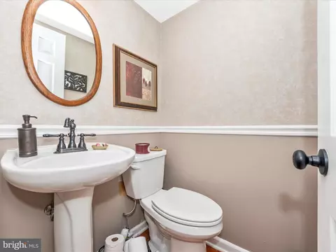 1628 Angus Ct, Crofton, MD 21114 photo 4