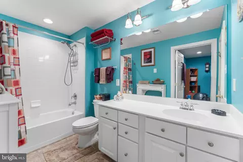 Bath - 7183 Somerton Ct, Hanover, MD 21076 photo 3 of 3