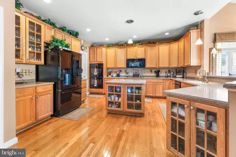 Kitchen - 7183 Somerton Ct, Hanover, MD 21076 photo 1 of 4