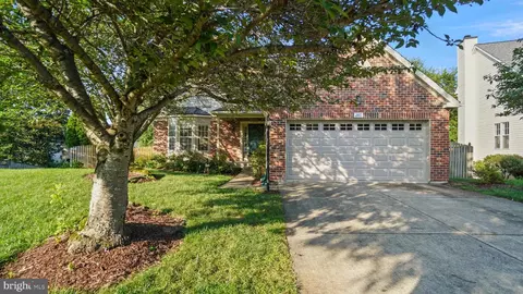 2710 Strongs Ct, Crofton, MD 21114