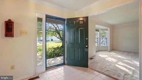Entry Way - 2710 Strongs Ct, Crofton, MD 21114 photo 2 of 7