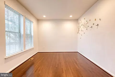 Living - 1508 Katla Ct, Hanover, MD 21076 photo 3 of 3