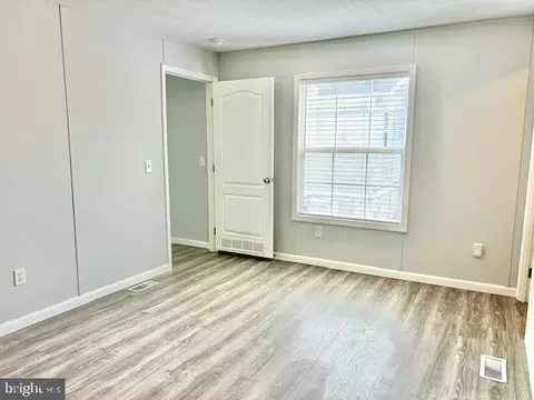 26 2nd Street St, Lothian, MD 20711 photo 9