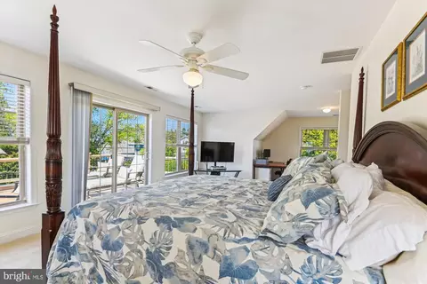 Bedroom - 1108 Hull Dr, Edgewater, MD 21037 photo 14 of 14