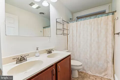 Bath - 1108 Hull Dr, Edgewater, MD 21037 photo 1 of 4