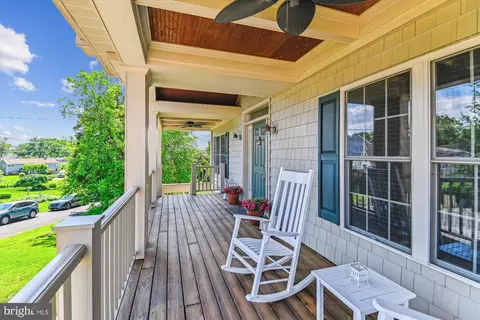 Exterior - 1108 Hull Dr, Edgewater, MD 21037 photo 8 of 28