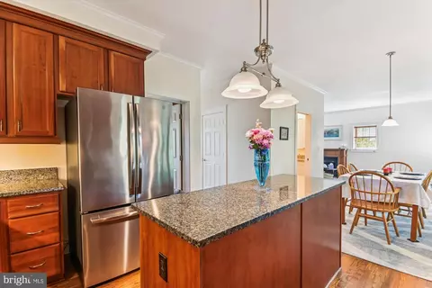 Kitchen - 1108 Hull Dr, Edgewater, MD 21037 photo 3 of 4