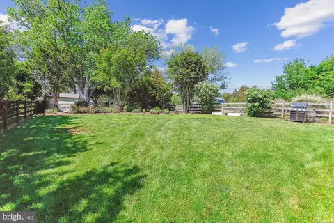 Exterior - 1108 Hull Dr, Edgewater, MD 21037 photo 22 of 28