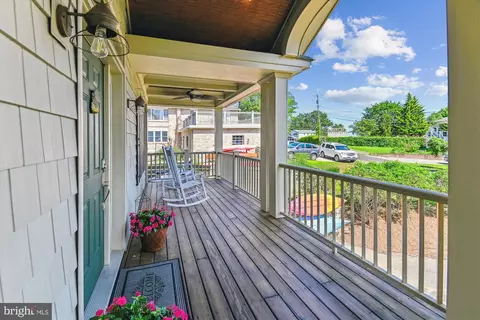 Exterior - 1108 Hull Dr, Edgewater, MD 21037 photo 6 of 28