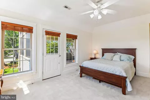 Bedroom - 1108 Hull Dr, Edgewater, MD 21037 photo 10 of 14