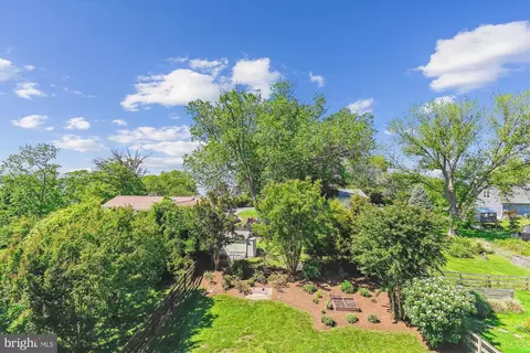 Exterior - 1108 Hull Dr, Edgewater, MD 21037 photo 20 of 28