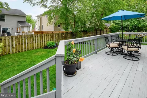 Exterior - 921 Hillside Ave, Edgewater, MD 21037 photo 6 of 12