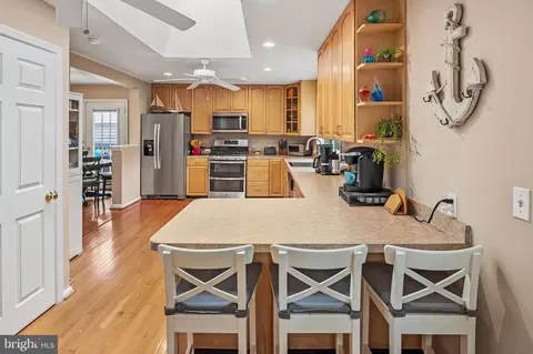 Kitchen - 921 Hillside Ave, Edgewater, MD 21037 photo 2 of 3