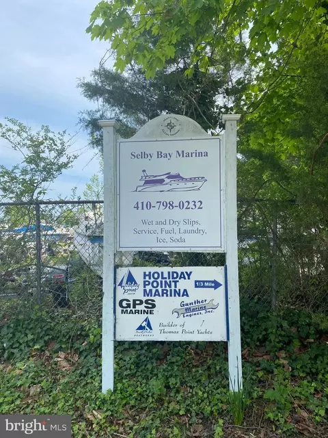 Exterior - 921 Hillside Ave, Edgewater, MD 21037 photo 11 of 12