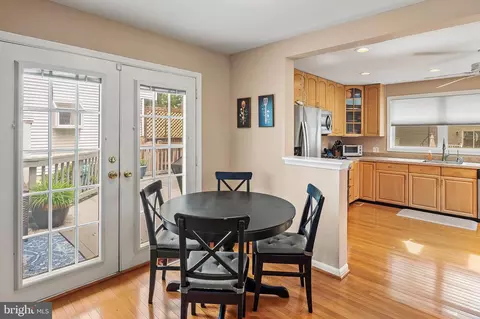 Entry Way - 921 Hillside Ave, Edgewater, MD 21037 photo 1 of 2