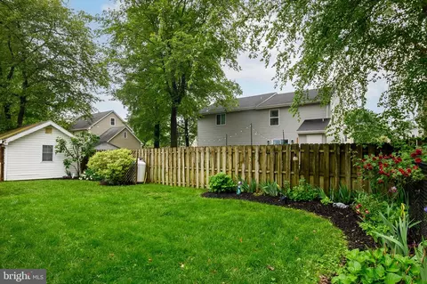 Exterior - 921 Hillside Ave, Edgewater, MD 21037 photo 8 of 12