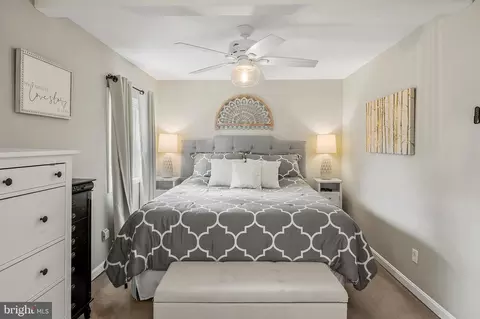 Bedroom - 921 Hillside Ave, Edgewater, MD 21037 photo 1 of 6
