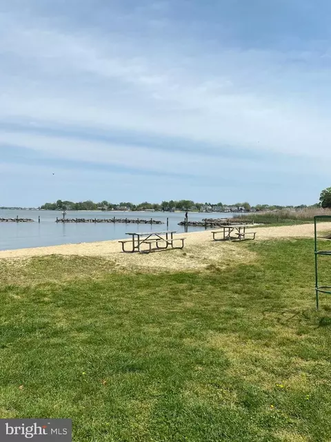 View/Area - 921 Hillside Ave, Edgewater, MD 21037 photo 6 of 6