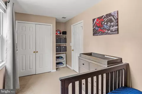 Bedroom - 921 Hillside Ave, Edgewater, MD 21037 photo 4 of 6