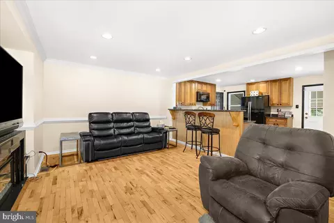 7965 Tick Neck Rd, Pasadena, MD 21122 photo 7