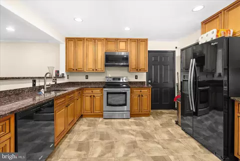 7965 Tick Neck Rd, Pasadena, MD 21122 photo 8