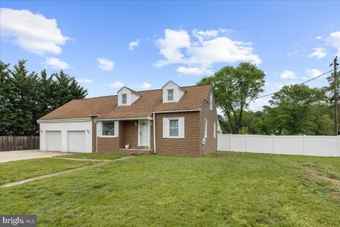 7965 Tick Neck Rd, Pasadena, MD 21122 photo 3