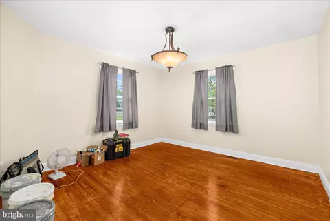 7965 Tick Neck Rd, Pasadena, MD 21122 photo 12