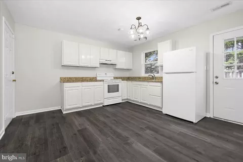7965 Tick Neck Rd, Pasadena, MD 21122 photo 37