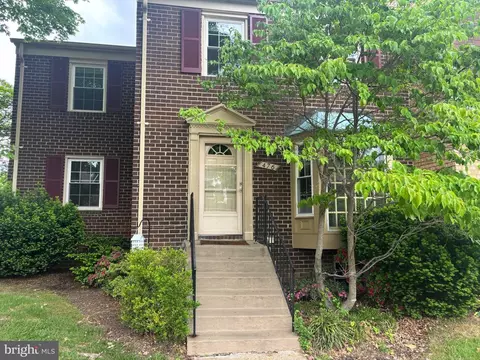 476 Colonial Ridge Ln, Arnold, MD 21012 photo 3