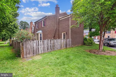476 Colonial Ridge Ln, Arnold, MD 21012 photo 4