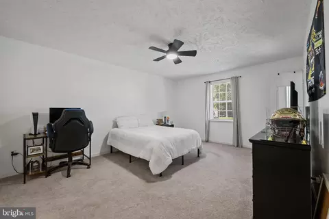 Bedroom - 1337 Blackwalnut Ct, Annapolis, MD 21403 photo 5 of 8