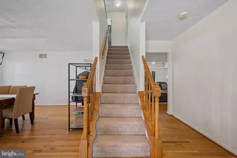 Entry Way - 1337 Blackwalnut Ct, Annapolis, MD 21403 photo 1 of 3