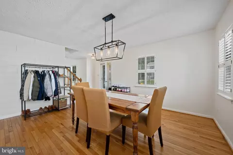 Dining - 1337 Blackwalnut Ct, Annapolis, MD 21403 photo 2 of 2