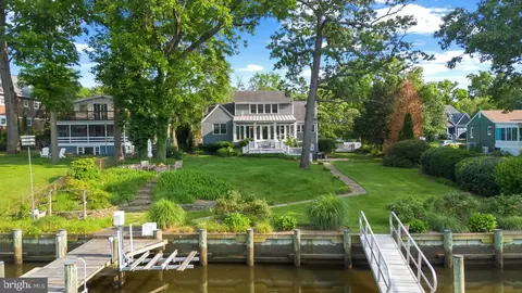 712 Warren Dr, Annapolis, MD 21403