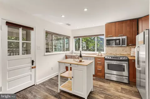 Kitchen - 735 Shore Dr, Edgewater, MD 21037 photo 1 of 2
