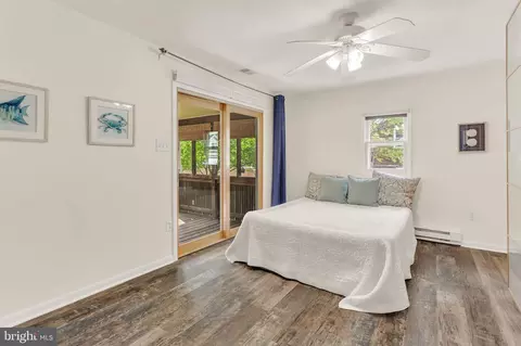 Bedroom - 735 Shore Dr, Edgewater, MD 21037 photo 1 of 5